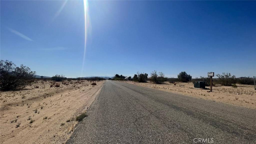 Joshua Tree, CA 92252,65145 E Broadway & 4th St