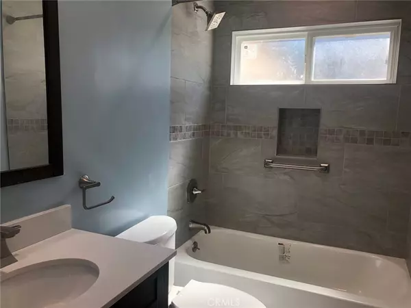 Duarte, CA 91010,1420 Random LN