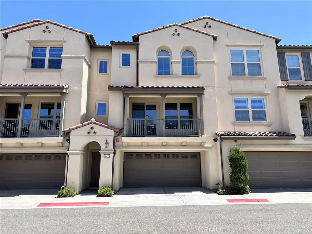 Yorba Linda, CA 92886,18631 Clubhouse DR