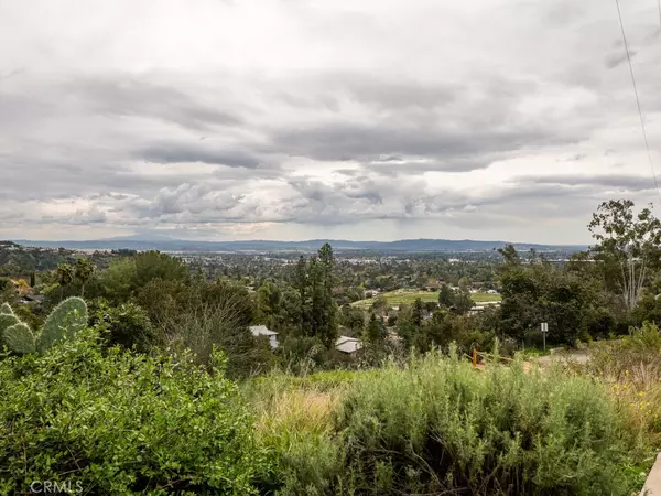 Sierra Madre, CA 91024,521 Alta Vista DR