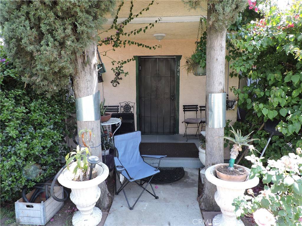 Monrovia, CA 91016,126 E Cypress AVE
