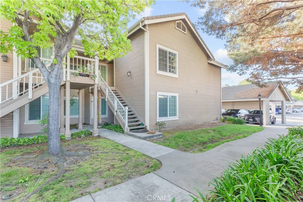 3851 Amberly DR #B, Inglewood, CA 90305