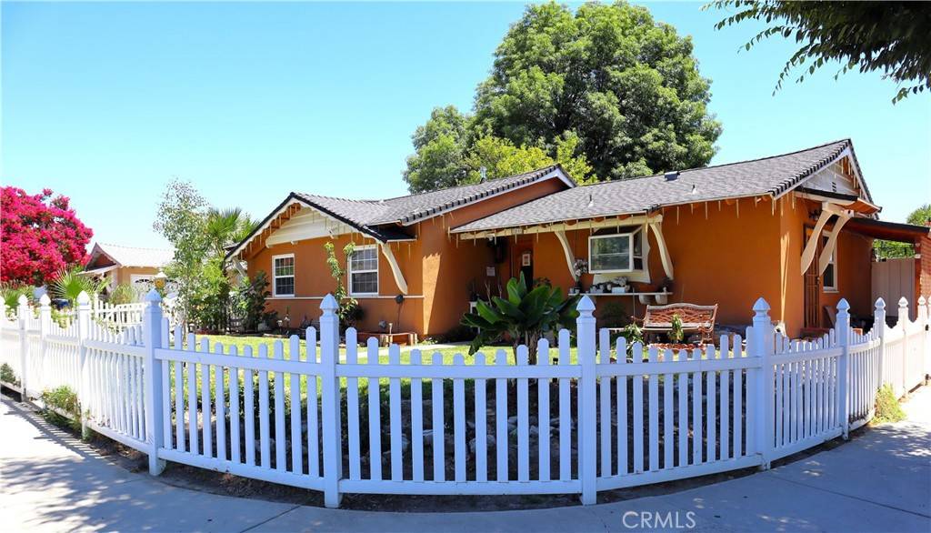 22158 Elkwood ST, Canoga Park, CA 91304