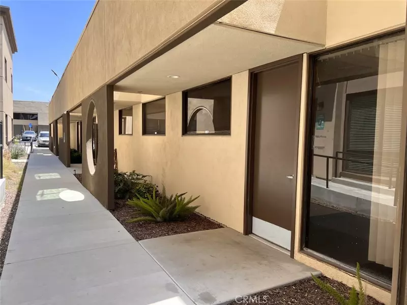 9635 Monte Vista AVE #204, Montclair, CA 91763