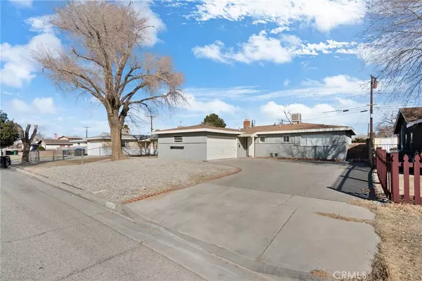 44502 2nd ST E, Lancaster, CA 93535