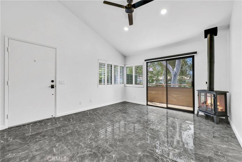 Diamond Bar, CA 91765,22809 Hilton Head DR #14