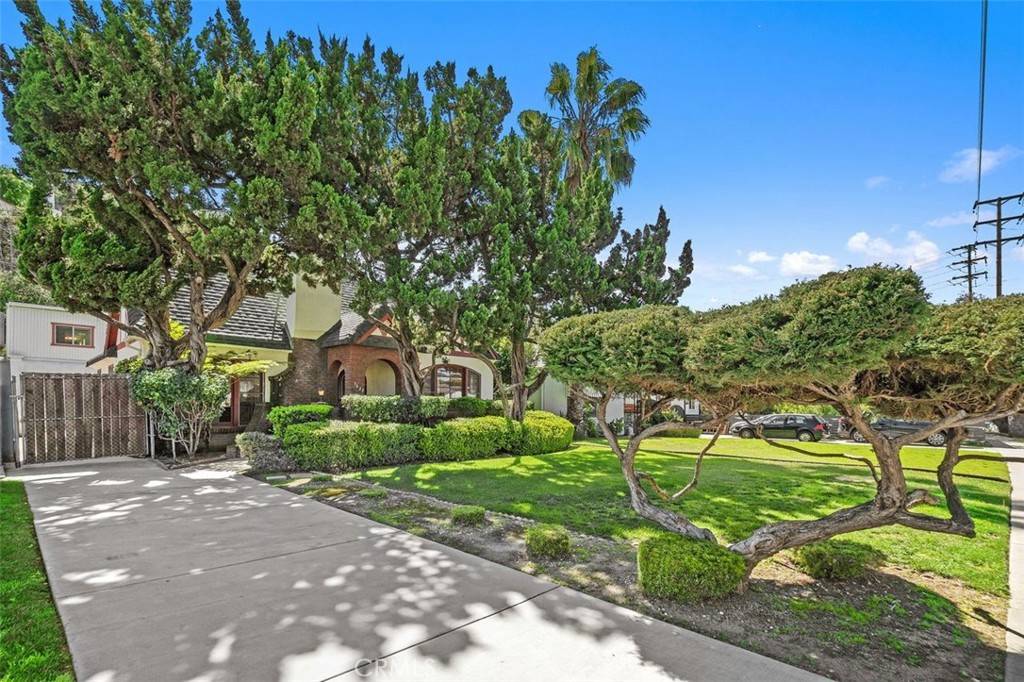 Los Angeles, CA 90041,1632 Oak Grove DR