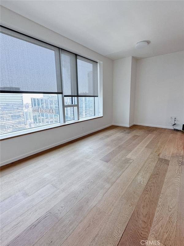 Los Angeles, CA 90017,889 Francisco ST #2505