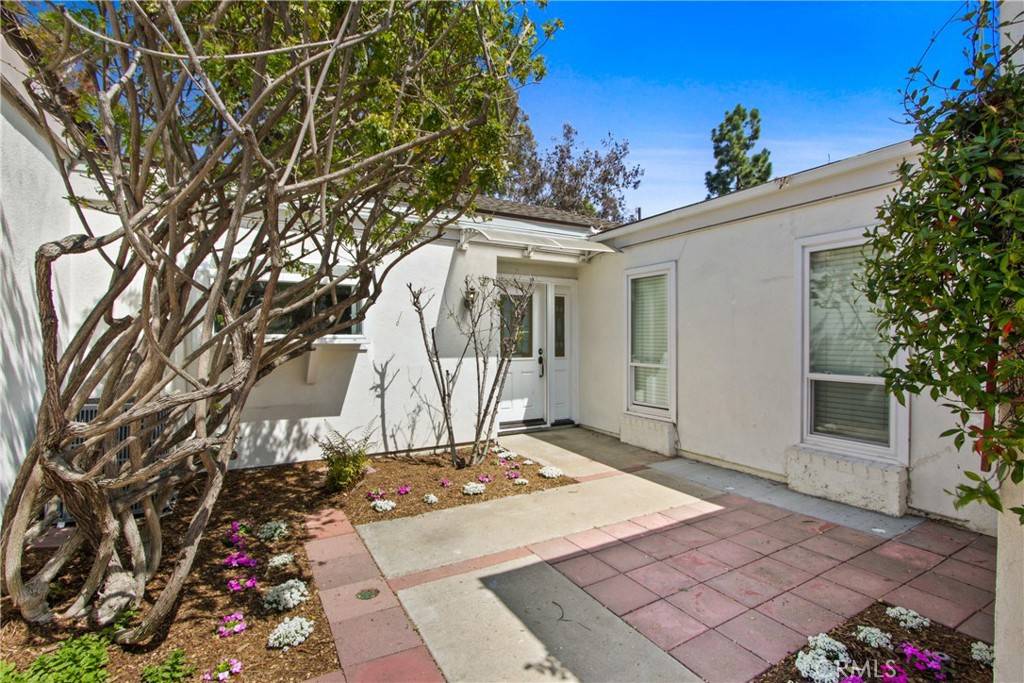 17 Brisbane WAY,  Irvine,  CA 92612
