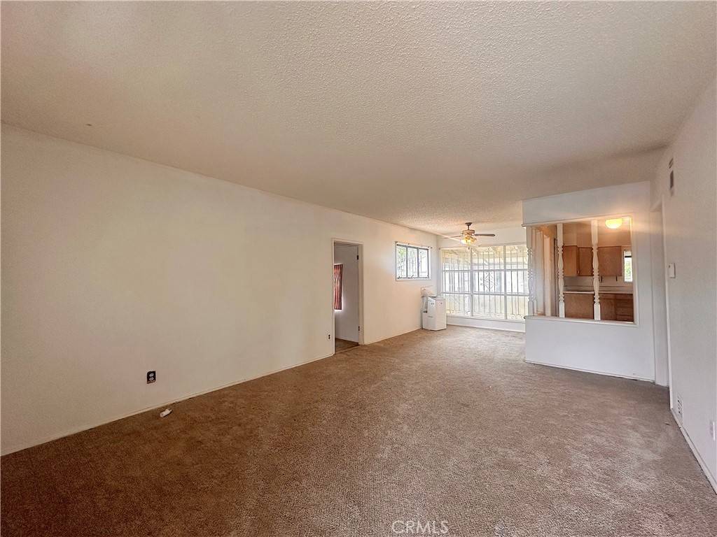 Panorama City, CA 91402,8651 Katherine AVE