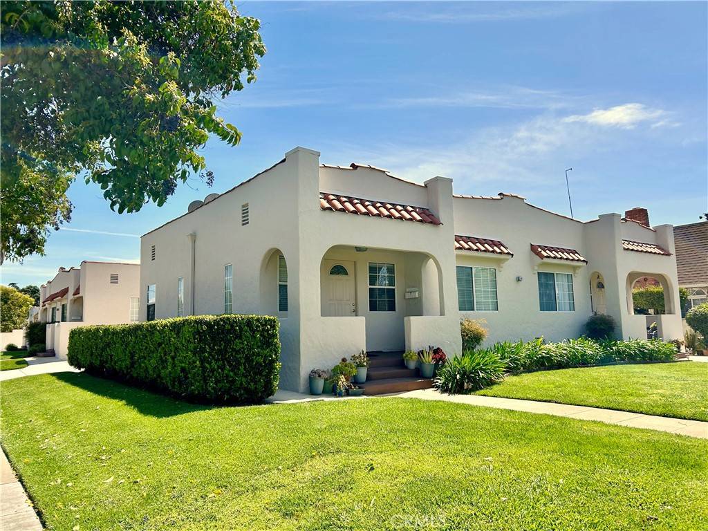 2306 W Alhambra RD, Alhambra, CA 91801