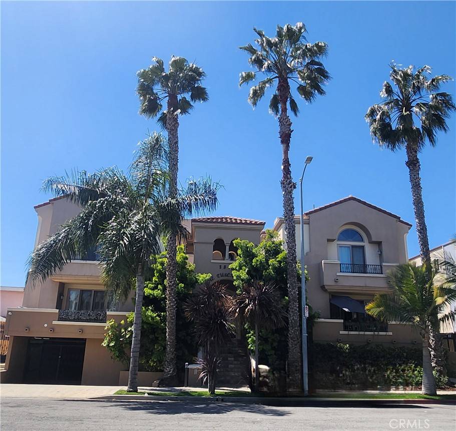 1835 S Barrington AVE #PH2, Los Angeles, CA 90025