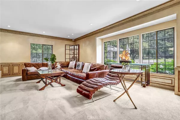 Westlake Village, CA 91362,4032 Cresthaven DR