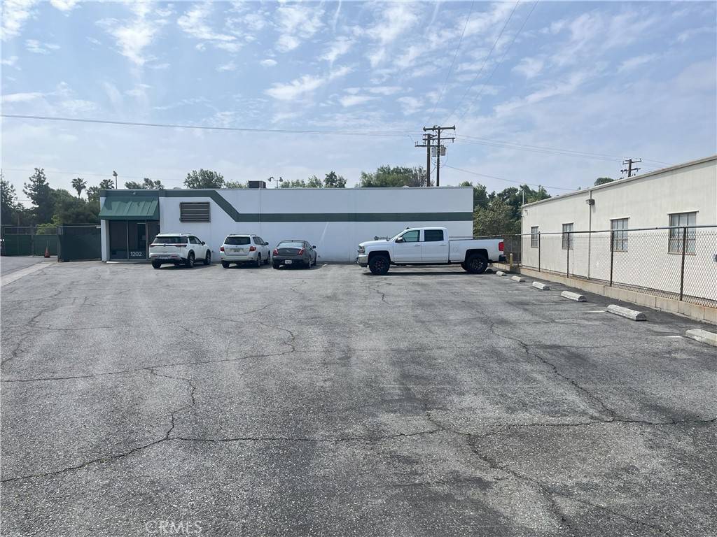 Covina, CA 91724,1202 E Edna PL