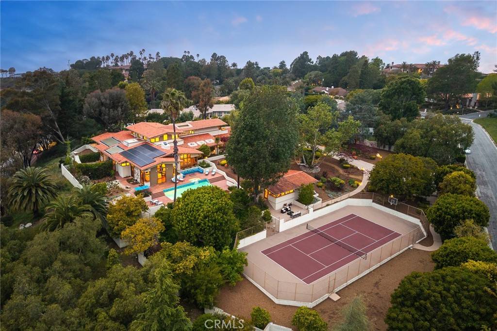 Palos Verdes Estates, CA 90274,1916 Via Visalia