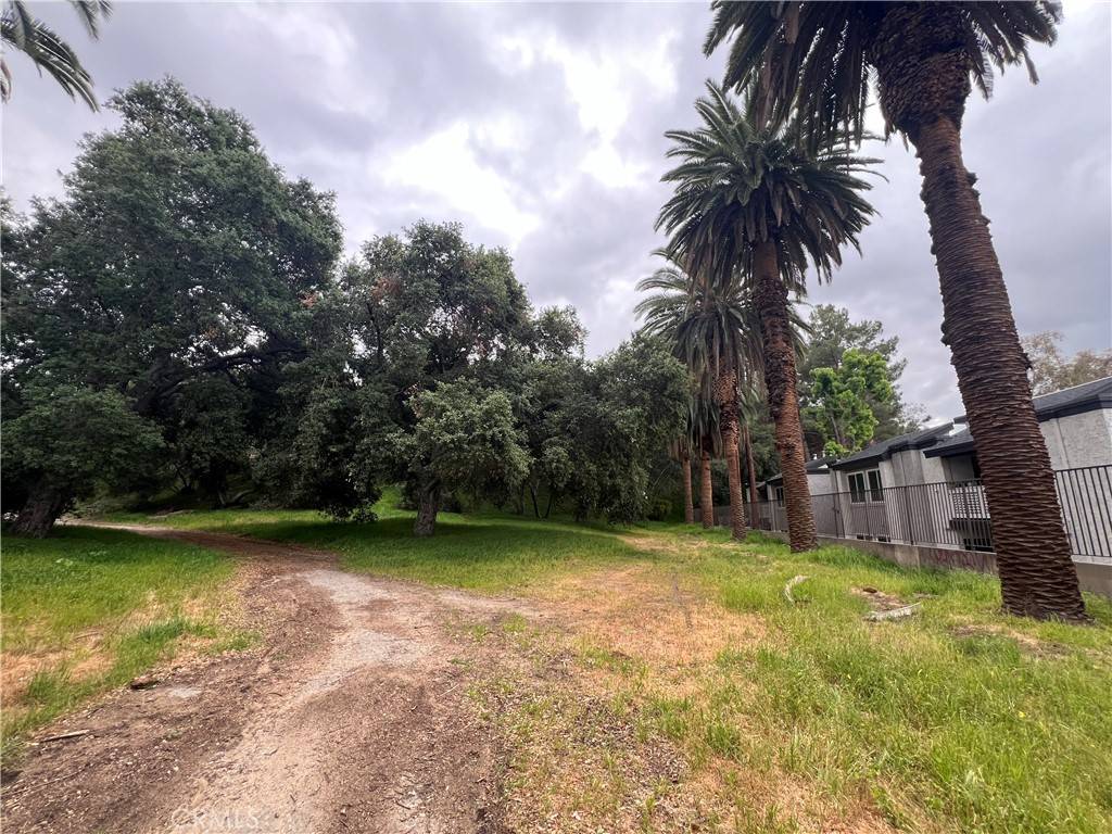 West Covina, CA 91791,28 Oak Canyon Rd