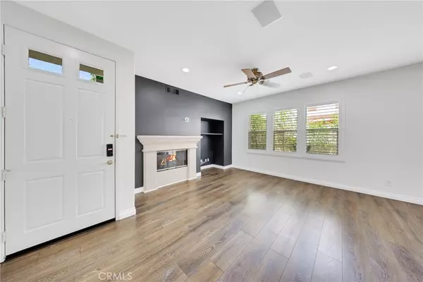 Irvine, CA 92602,86 Topaz