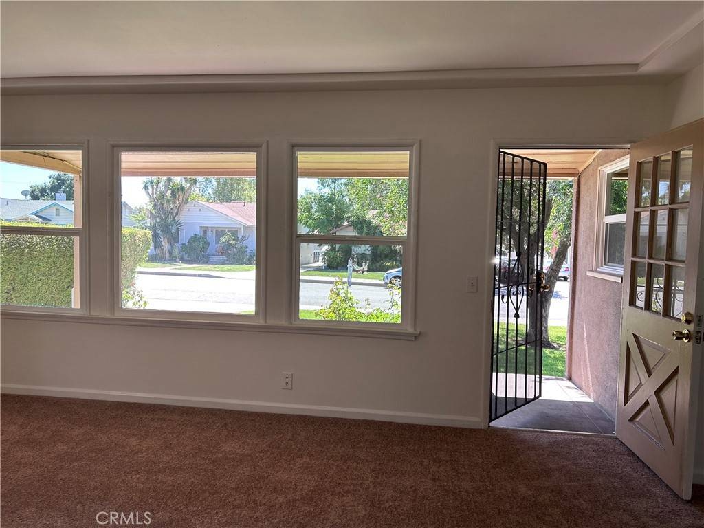 Monrovia, CA 91016,227 W Cherry AVE