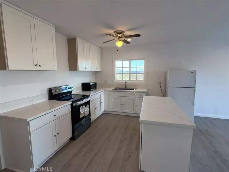 1754 Fortuna AVE, Landers, CA 92285