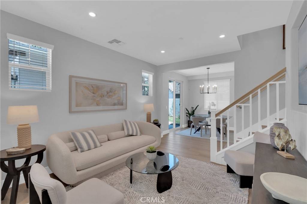 Monrovia, CA 91016,619 E Walnut