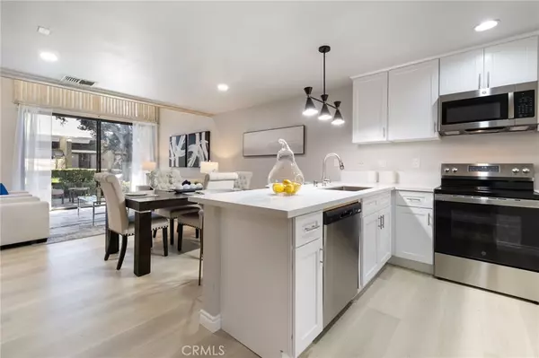 Irvine, CA 92620,77 Lakepines