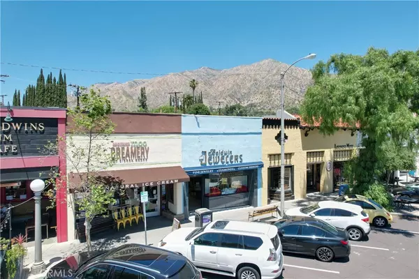 17 Kersting CT, Sierra Madre, CA 91024