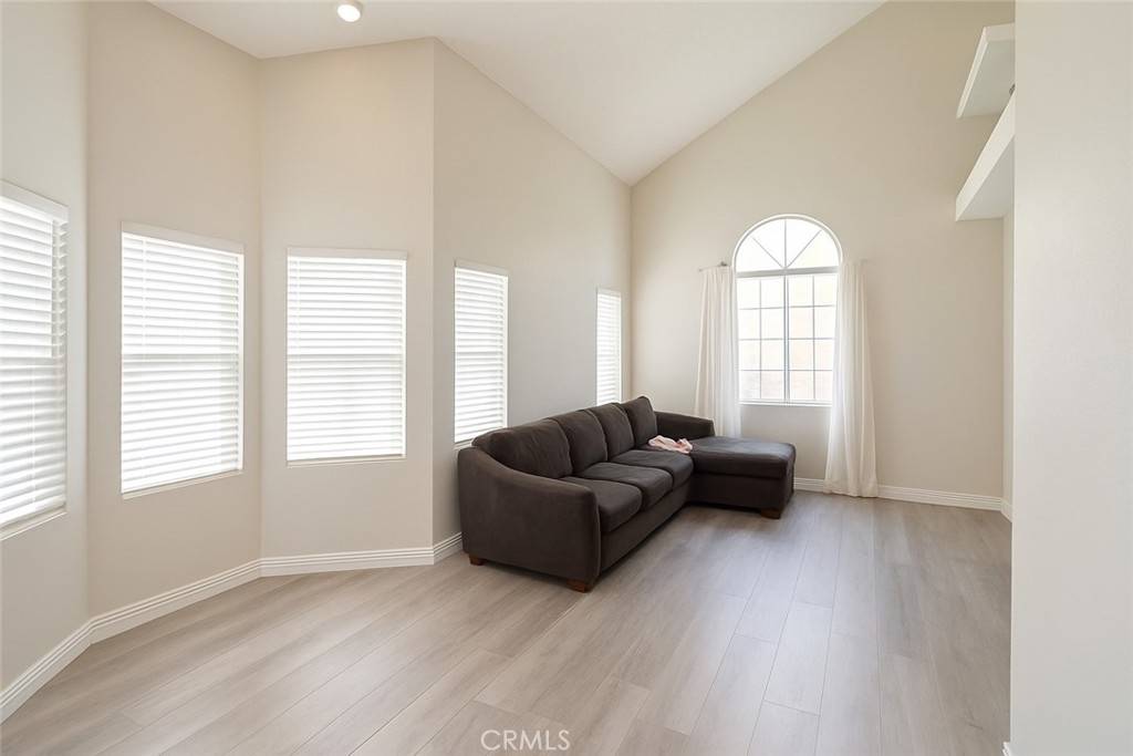 Fontana, CA 92336,6544 Pacifica AVE