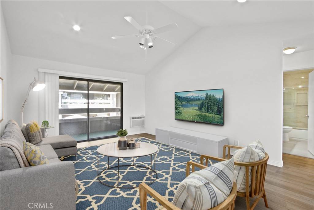 Irvine, CA 92620,326 Streamwood