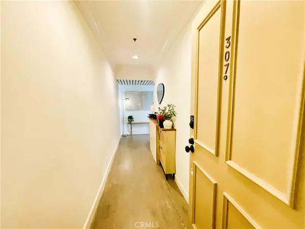 Los Angeles, CA 90024,10960 Ashton AVE #307