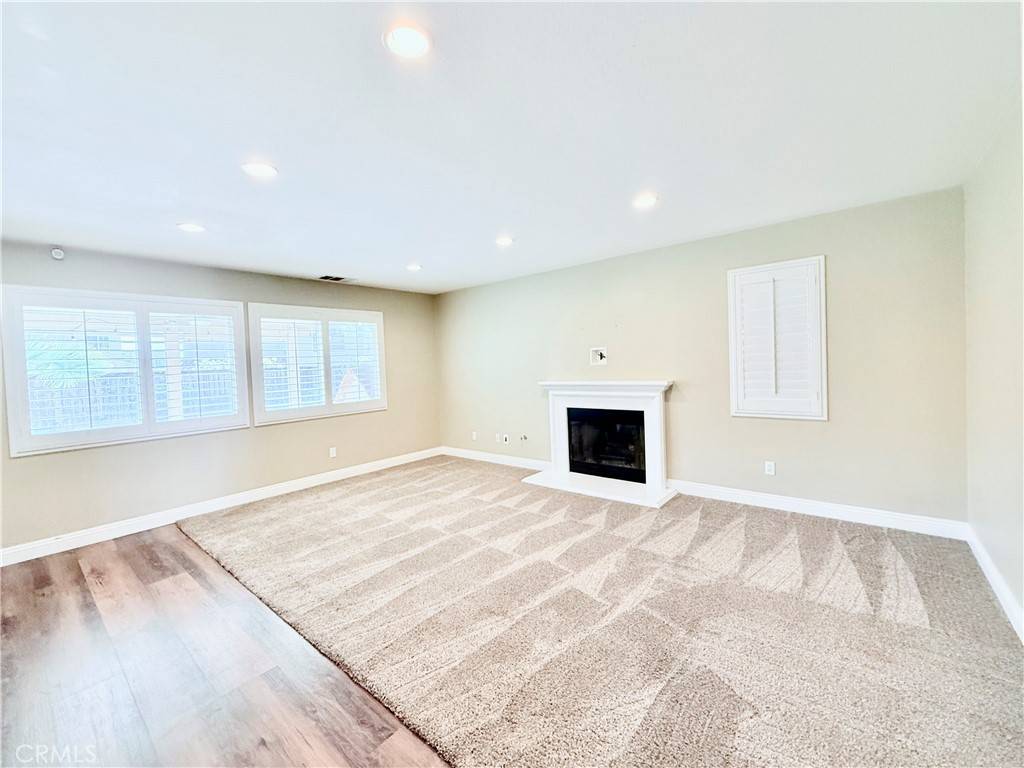 Corona, CA 92883,11223 Evergreen loop