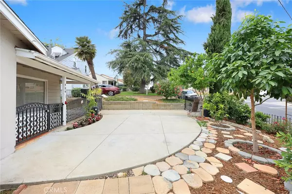Monterey Park, CA 91755,406 E Graves AVE