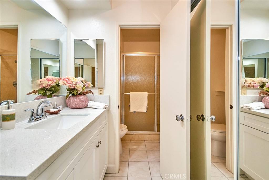 El Monte, CA 91732,4838 Elrovia AVE #E