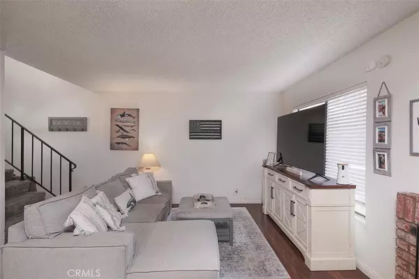 Azusa, CA 91702,821 S Cerritos AVE #17