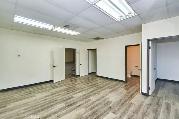 Bell Gardens, CA 90201,6844 Suva ST