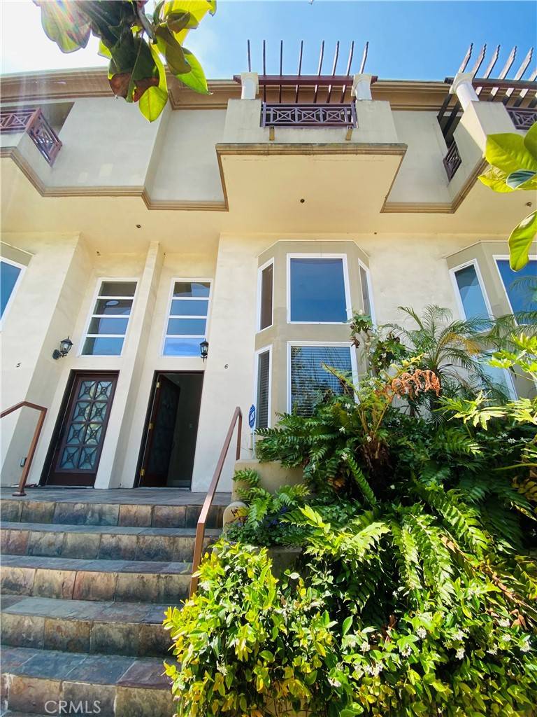 4959 Laurel Canyon BLVD, Valley Village, CA 91607