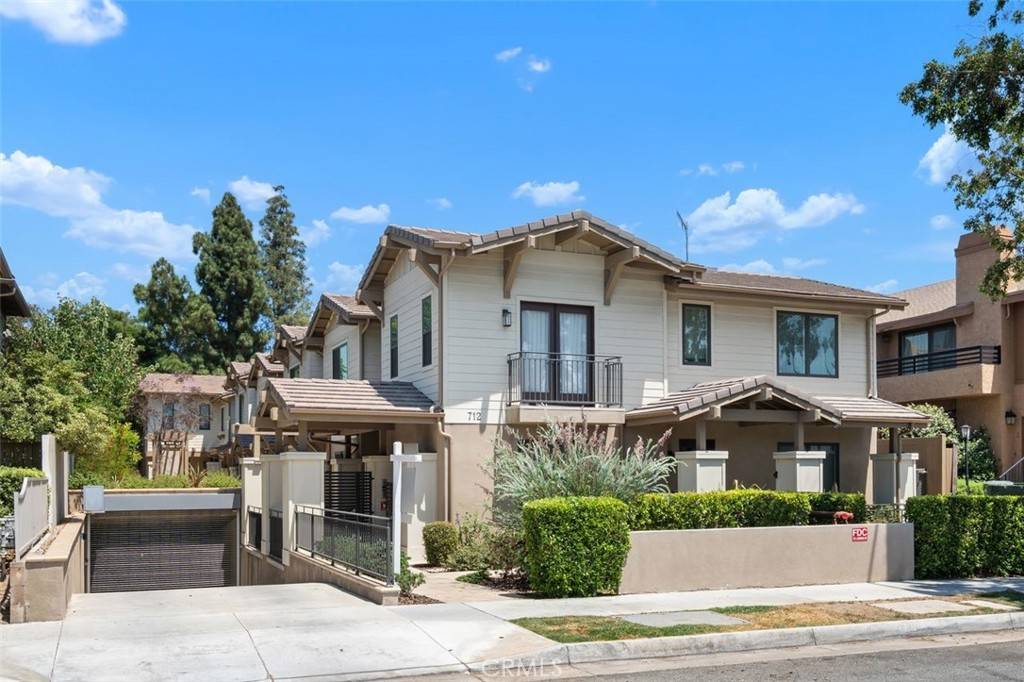 712 S Marengo AVE #3, Pasadena, CA 91106
