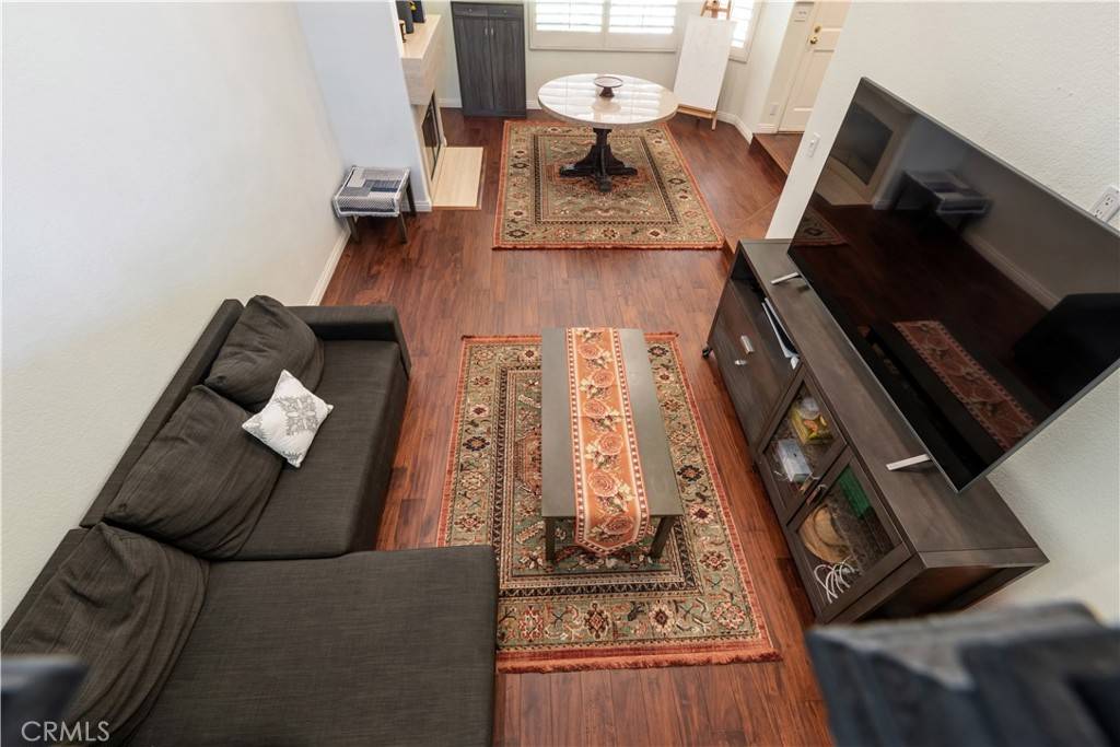 Los Angeles, CA 90046,813 N Martel AVE #2
