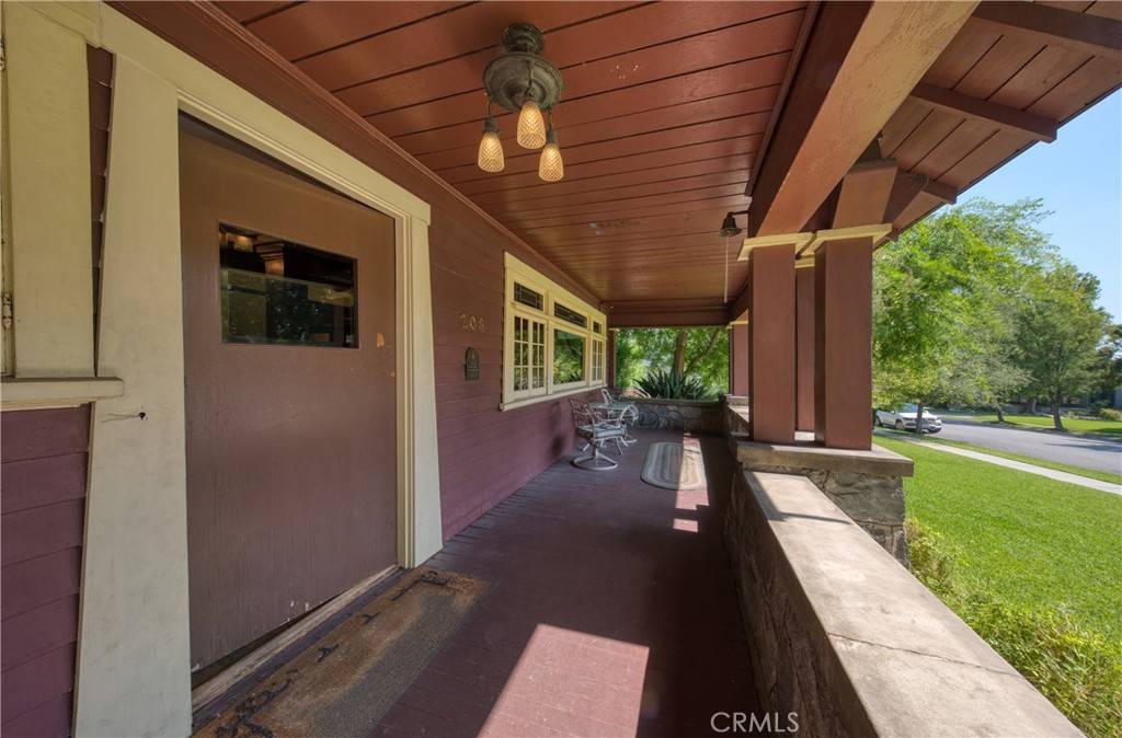 Monrovia, CA 91016,208 Highland PL