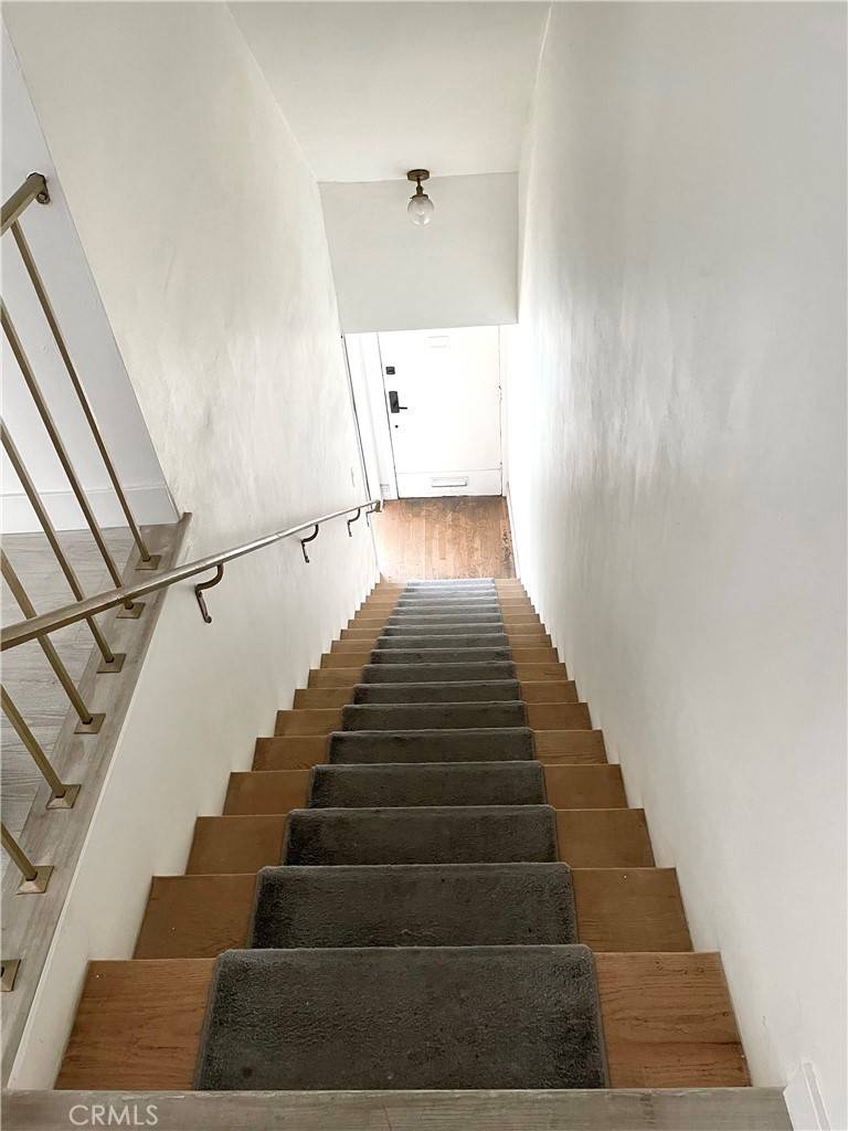 West Hollywood, CA 90069,818 N La Cienega BLVD