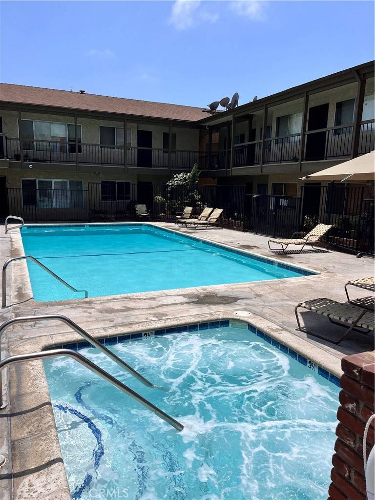 Lawndale, CA 90260,4633 Marine AVE #107