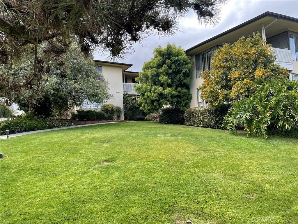 945 S Orange Grove BLVD #E, Pasadena, CA 91105