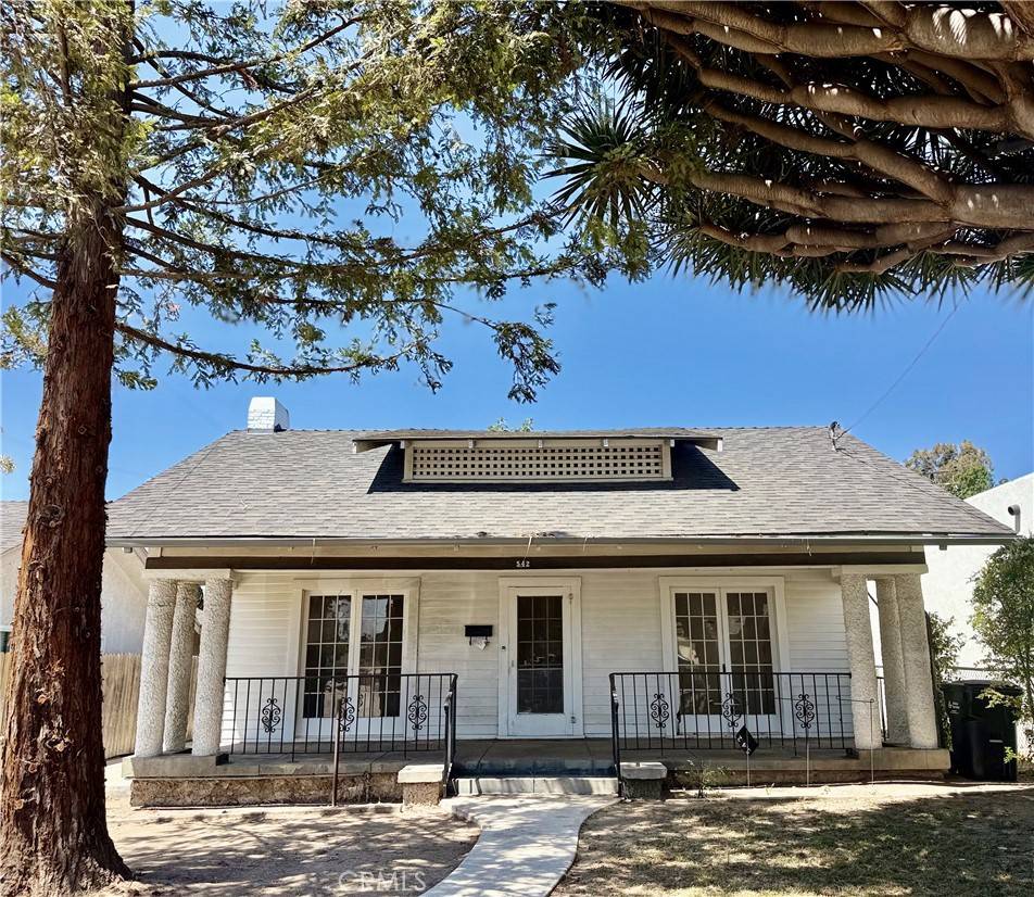 Santa Paula, CA 93060,542 Ojai RD