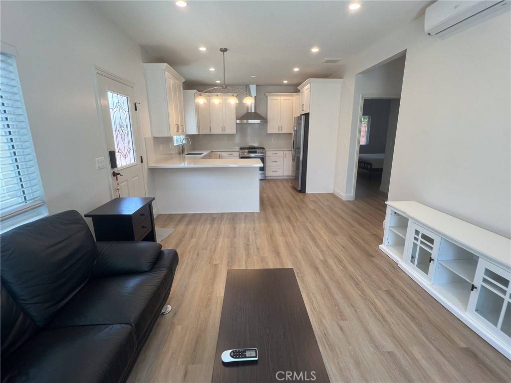 Arcadia, CA 91007,607 Sharon RD