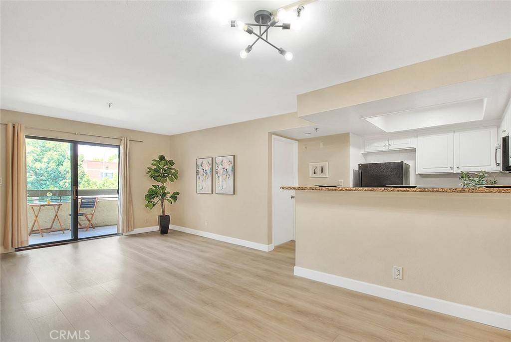 Pasadena, CA 91106,64 N Mar Vista AVE #231