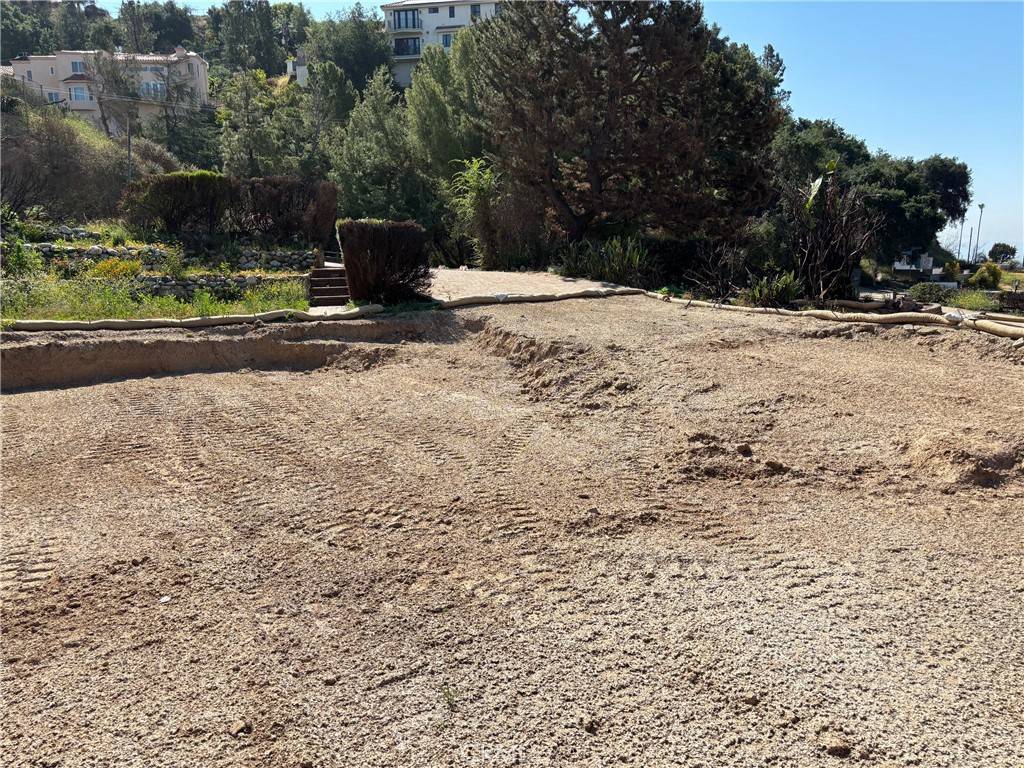 Altadena, CA 91001,1302 E Loma Alta DR