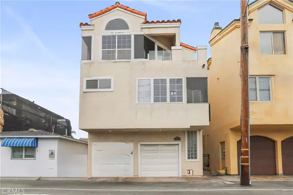 16778 Bayview DR #B, Huntington Beach, CA 92649