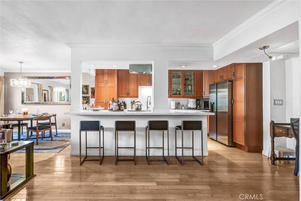 West Hollywood, CA 90069,1203 N Sweetzer AVE #215
