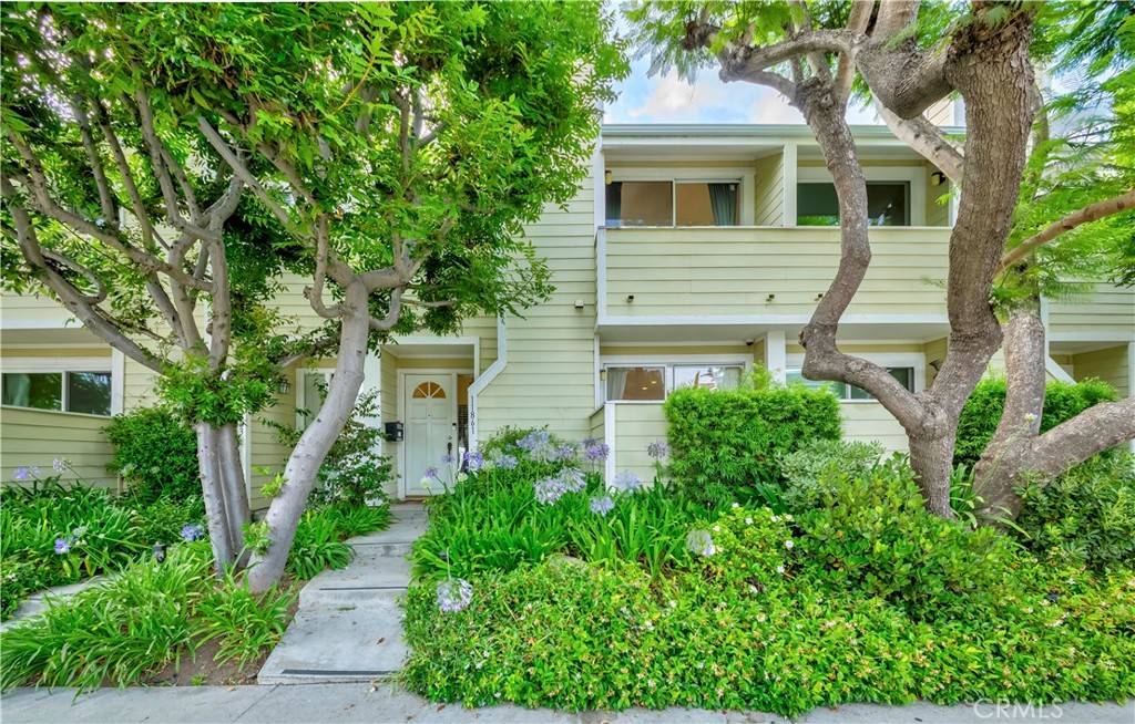 11861 Nebraska AVE, Los Angeles, CA 90025