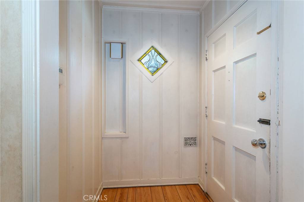 Granada Hills, CA 91344,10915 White Oak AVE