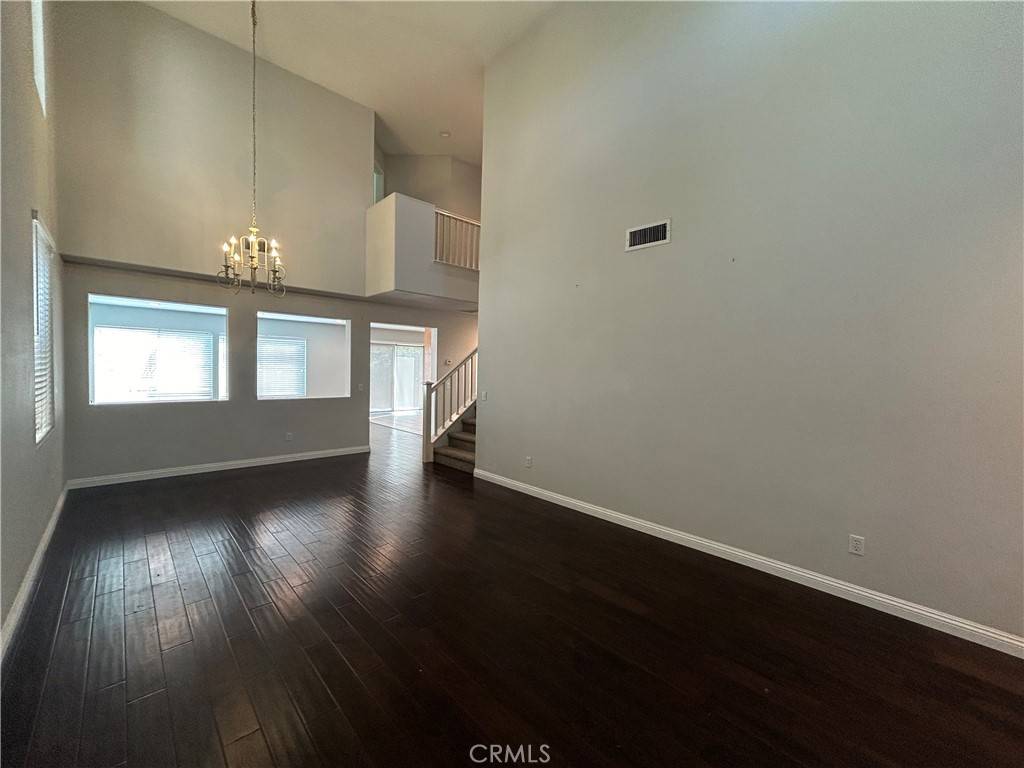 West Covina, CA 91790,1525 Starburst DR